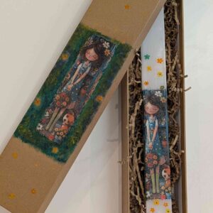 Χειροποίητη πασχαλινή λαμπάδα με ντεκουπάζ και ασορτί κουτί δώρου