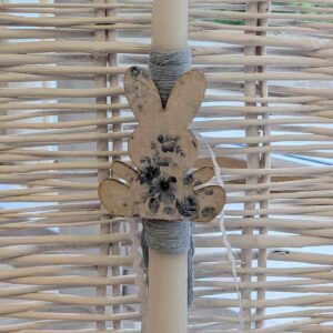 Χειροποίητη πασχαλινή λαμπάδα με ξύλινο λαγουδάκι